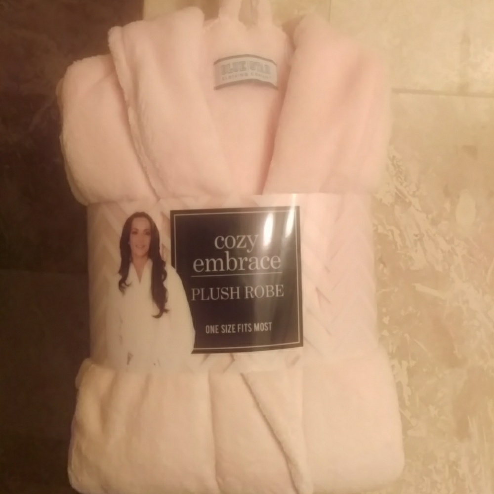 Plush bathrobe